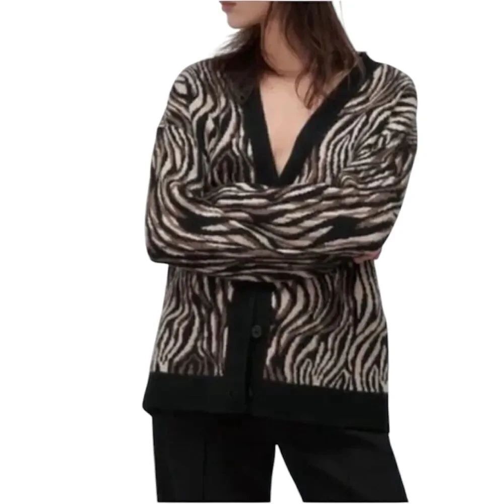 Zara Animal Print Wool Blend Brown & Black Button
Down Oversized Cardigan Small)